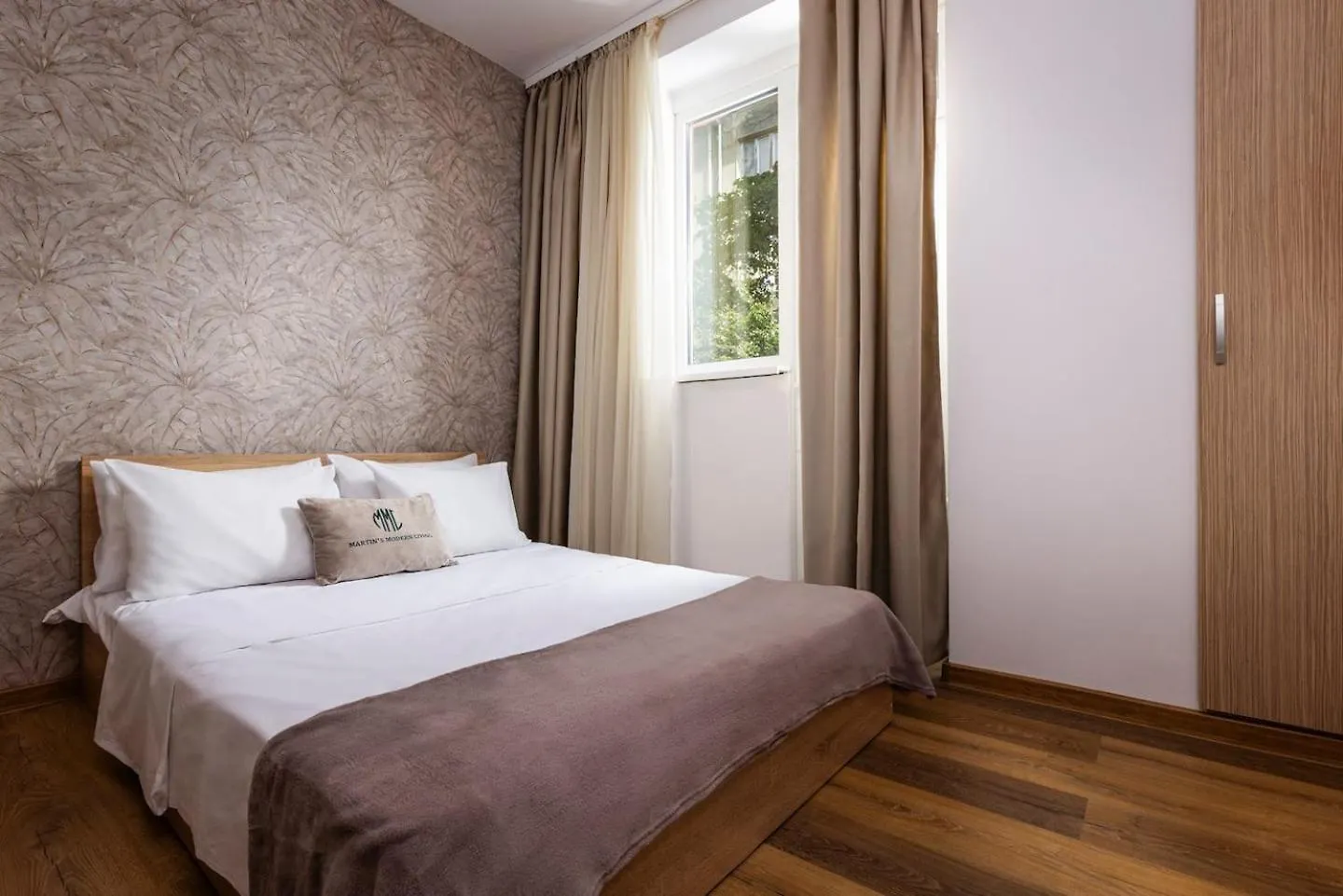 Apartment Spacious With Lovely Terrace Sofia